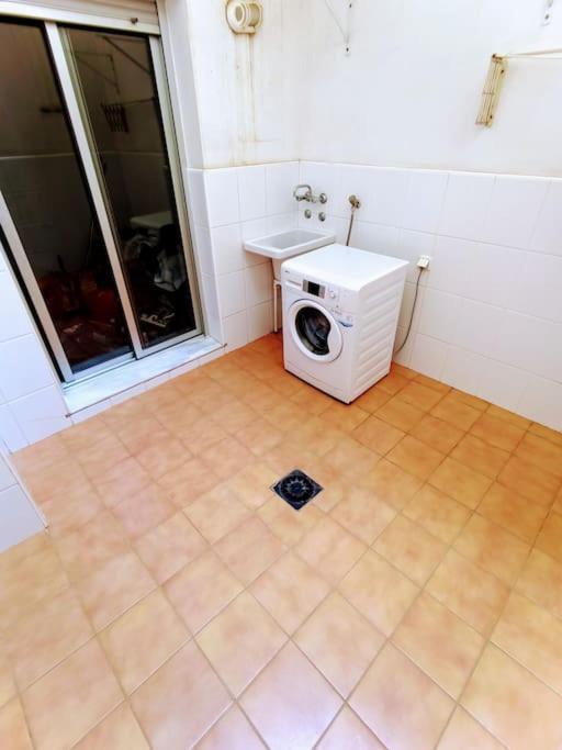 Piso A 200 Metros De La Playa Llegada Autonoma Almeria